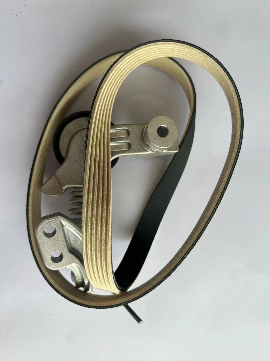OEM31480362 Volvo  מתאים לדגמי Volvo ערכת רצועת אביזרים (רצועת אלטרנטור) מקורית