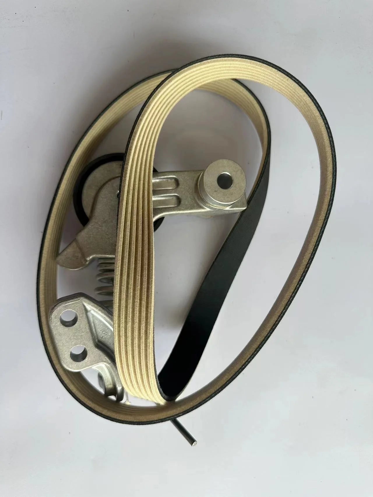 OEM31480362 Volvo  מתאים לדגמי Volvo ערכת רצועת אביזרים (רצועת אלטרנטור) מקורית